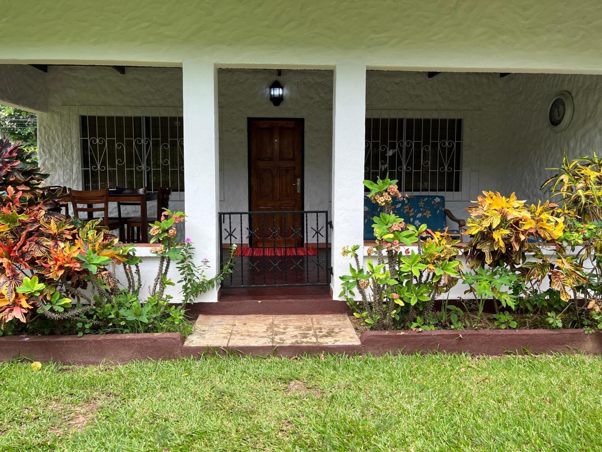 Hcs Bungalows Turtle Bay Rustic Bungalow Au Cap Exterior foto